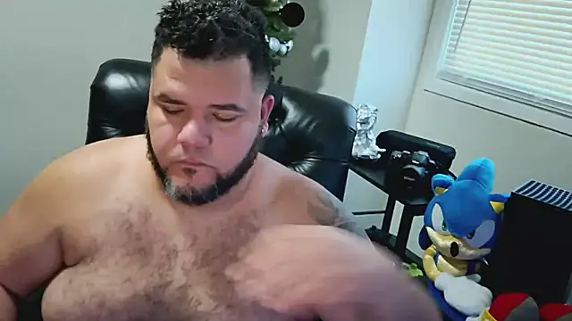 Snapshot of Gabihotxxx1 chatting on 01.25.25 Gabihotxxx1 online show from 01.25.25