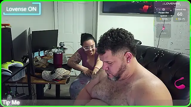 Snapshot of Gabihotxxx1 chatting on 02.23.25 Gabihotxxx1 online show from 02.23.25