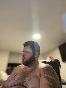 Snapshot of Gabihotxxx1 chatting on 10.13.25 Gabihotxxx1 online show from 10.13.25