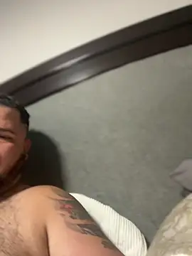 Snapshot of Gabihotxxx1 chatting on 10.19.25 Gabihotxxx1 online show from 10.19.25