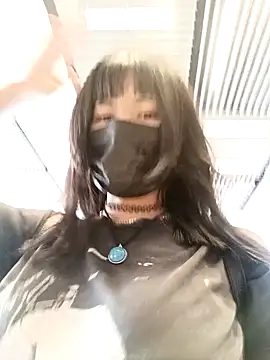 Snapshot of Latin_summer chatting on 12.17.24 Latin summer online show from 12.17.24