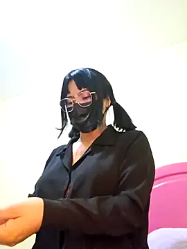 Snapshot of Latin_summer chatting on 10.16.25 Latin summer online show from 10.16.25