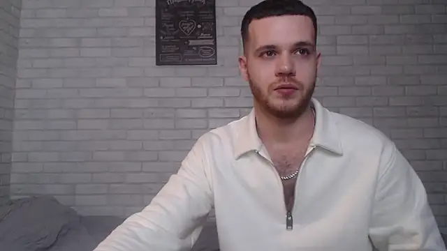 Snapshot of Alexxx_horny chatting on 02.01.25 Alexxx horny online show from 02.01.25