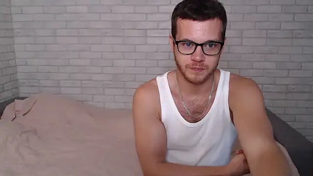 Snapshot of Alexxx_horny chatting on 09.19.25 Alexxx horny online show from 09.19.25