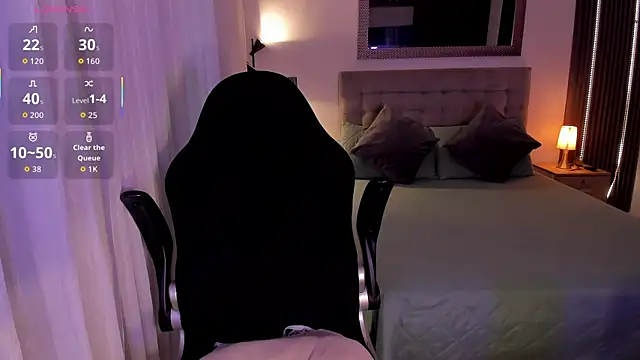 Snapshot of AmyWood chatting on 11.20.25 AmyWood online show from 11.20.25