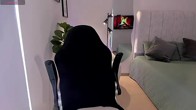 AmyWood online show from 03.03.26