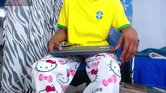 Snapshot of kilian_xx chatting on 04.18.26 kilian xx online show from 04.18.26