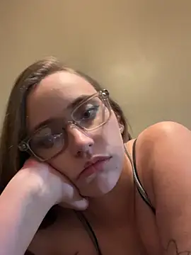 Esmerelda69 online show from 11.28.25