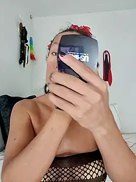 YOURSDEBORA online show from 03.17.26