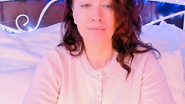 AnaMills online show from 12.20.25