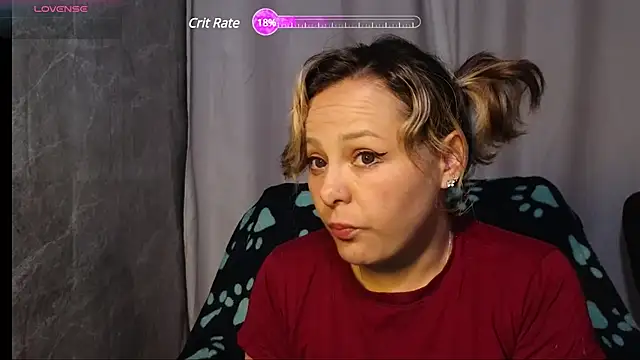 Snapshot of dagny-jo chatting on 02.07.25 dagny-jo online show from 02.07.25