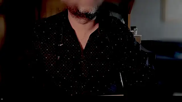 Snapshot of _x_rated_ chatting on 11.23.25 x rated online show from 11.23.25