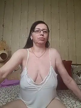 Amberhotqueen online show from 02.28.25