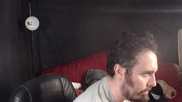 Metalstud online show from 03.11.25