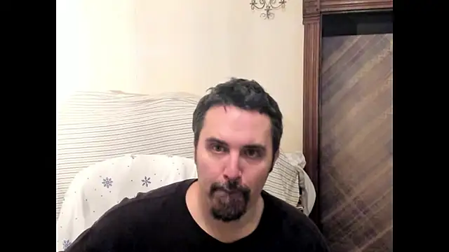 Snapshot of Metalstud chatting on 11.11.25 Metalstud online show from 11.11.25