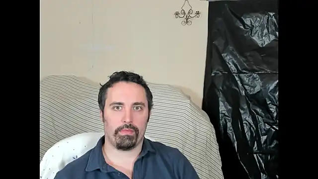 Snapshot of Metalstud chatting on 11.17.25 Metalstud online show from 11.17.25