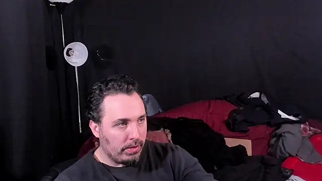 Snapshot of Metalstud chatting on 12.16.25 Metalstud online show from 12.16.25