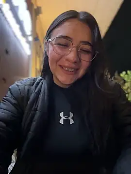 vaneelee online show from 04.10.26