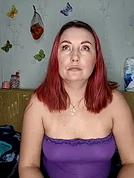 Snapshot of Katti_Kissa chatting on 10.28.25 Katti Kissa online show from 10.28.25