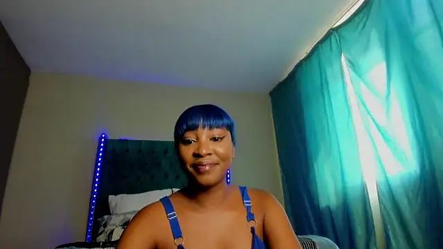 Snapshot of BlueberryDiamond chatting on 01.19.25 BlueberryDiamond online show from 01.19.25
