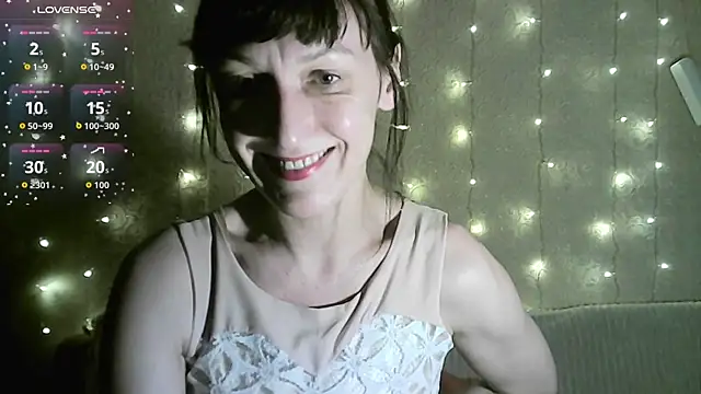 Snapshot of MarieODahliaS chatting on 12.22.25 MarieODahliaS online show from 12.22.25