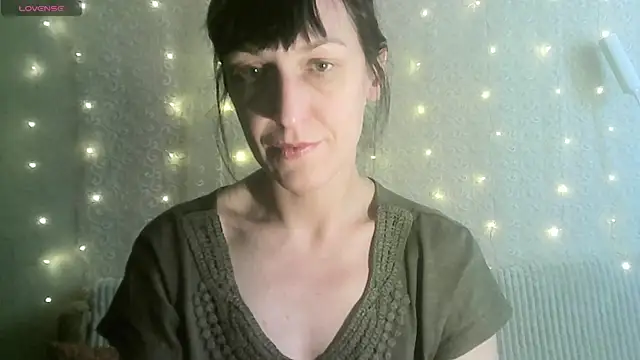 Snapshot of MarieODahliaS chatting on 03.12.26 MarieODahliaS online show from 03.12.26