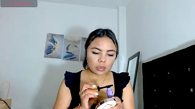Snapshot of Kylie_loveee chatting on 05.20.26 Kylie loveee online show from 05.20.26