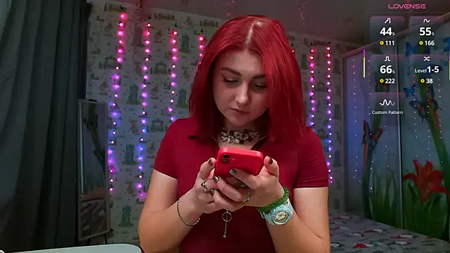 SmokyRose online show from 02.06.25