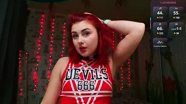 SmokyRose online show from 02.19.25