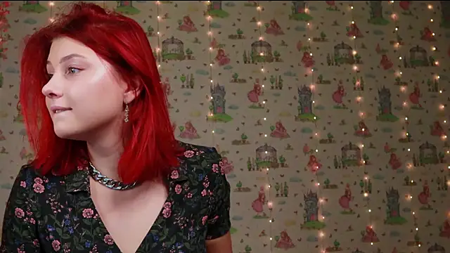 SmokyRose online show from 09.17.25