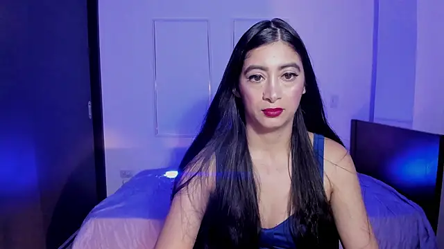 Snapshot of MeganWhite3 chatting on 05.17.26 MeganWhite3 online show from 05.17.26
