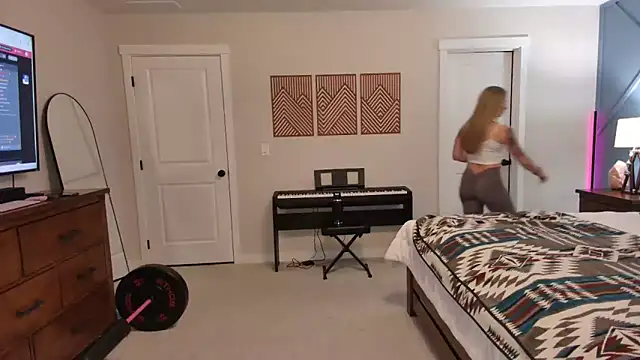 xxyourgirlblair online show from 02.26.25