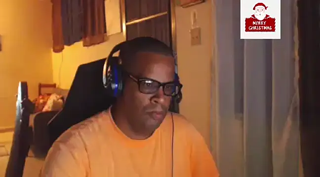 Snapshot of thesugar32 chatting on 12.02.24 thesugar32 online show from 12.02.24