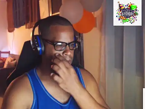 Snapshot of thesugar32 chatting on 12.03.24 thesugar32 online show from 12.03.24