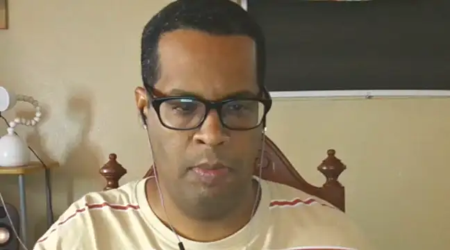 Snapshot of thesugar32 chatting on 12.27.24 thesugar32 online show from 12.27.24