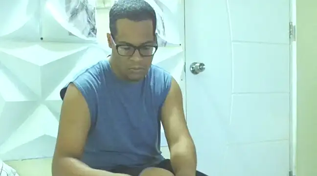 Snapshot of thesugar32 chatting on 01.22.25 thesugar32 online show from 01.22.25