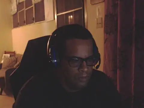 Snapshot of thesugar32 chatting on 02.01.25 thesugar32 online show from 02.01.25