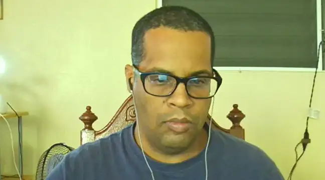 Snapshot of thesugar32 chatting on 02.24.25 thesugar32 online show from 02.24.25