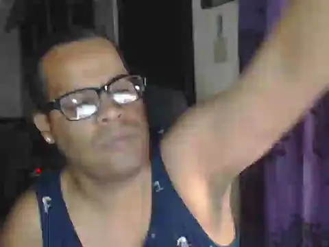 Snapshot of thesugar32 chatting on 02.28.25 thesugar32 online show from 02.28.25