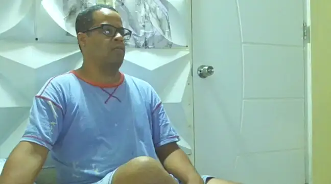 Snapshot of thesugar32 chatting on 03.02.25 thesugar32 online show from 03.02.25