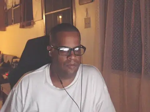 Snapshot of thesugar32 chatting on 09.21.25 thesugar32 online show from 09.21.25