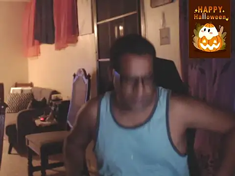 Snapshot of thesugar32 chatting on 10.27.25 thesugar32 online show from 10.27.25