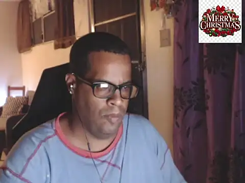 Snapshot of thesugar32 chatting on 11.27.25 thesugar32 online show from 11.27.25