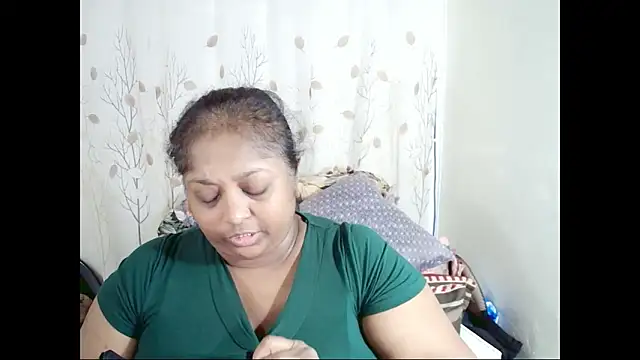 Snapshot of Indiantasha chatting on 12.02.25 Indiantasha online show from 12.02.25