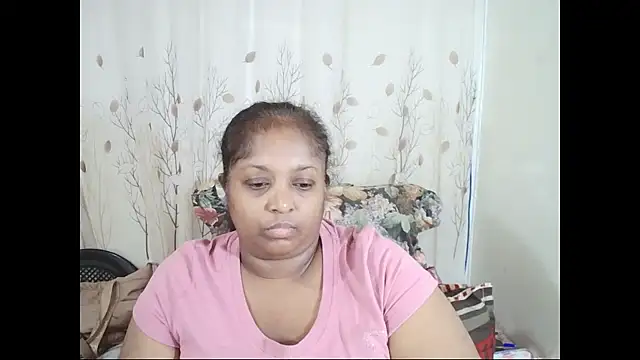 Snapshot of Indiantasha chatting on 05.18.26 Indiantasha online show from 05.18.26