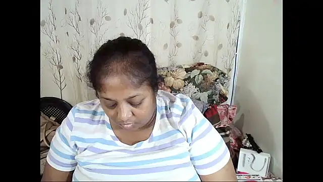 Snapshot of Indiantasha chatting on 05.25.26 Indiantasha online show from 05.25.26