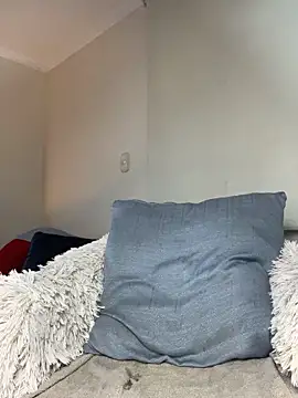 Snapshot of Samispank chatting on 11.20.25 Samispank online show from 11.20.25