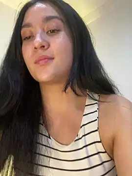 Nina lovi online show from 12.29.24