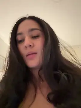 Snapshot of Nina_lovi chatting on 06.14.26 Nina lovi online show from 06.14.26