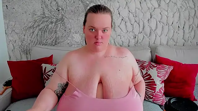 Snapshot of _MarryGirl_ chatting on 03.23.25 MarryGirl online show from 03.23.25